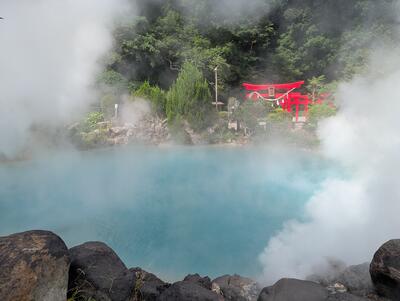 Hot spring at Umi Jigoku